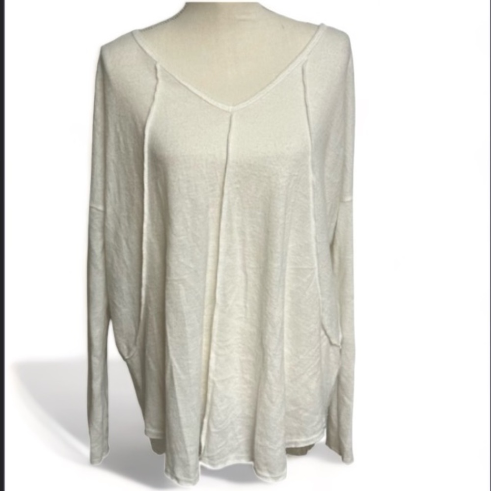 Cherish Ladies Lightweight VNeck Long Sleeve Top Size Large EUC WORN ONCE